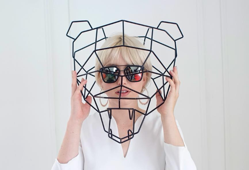 BONJOUR FROM BEND<span>Behind The Bend</span>