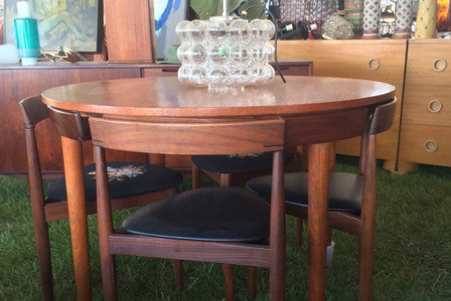 VINTAGE BEFORE MODERN<span>Behind The Bend</span>