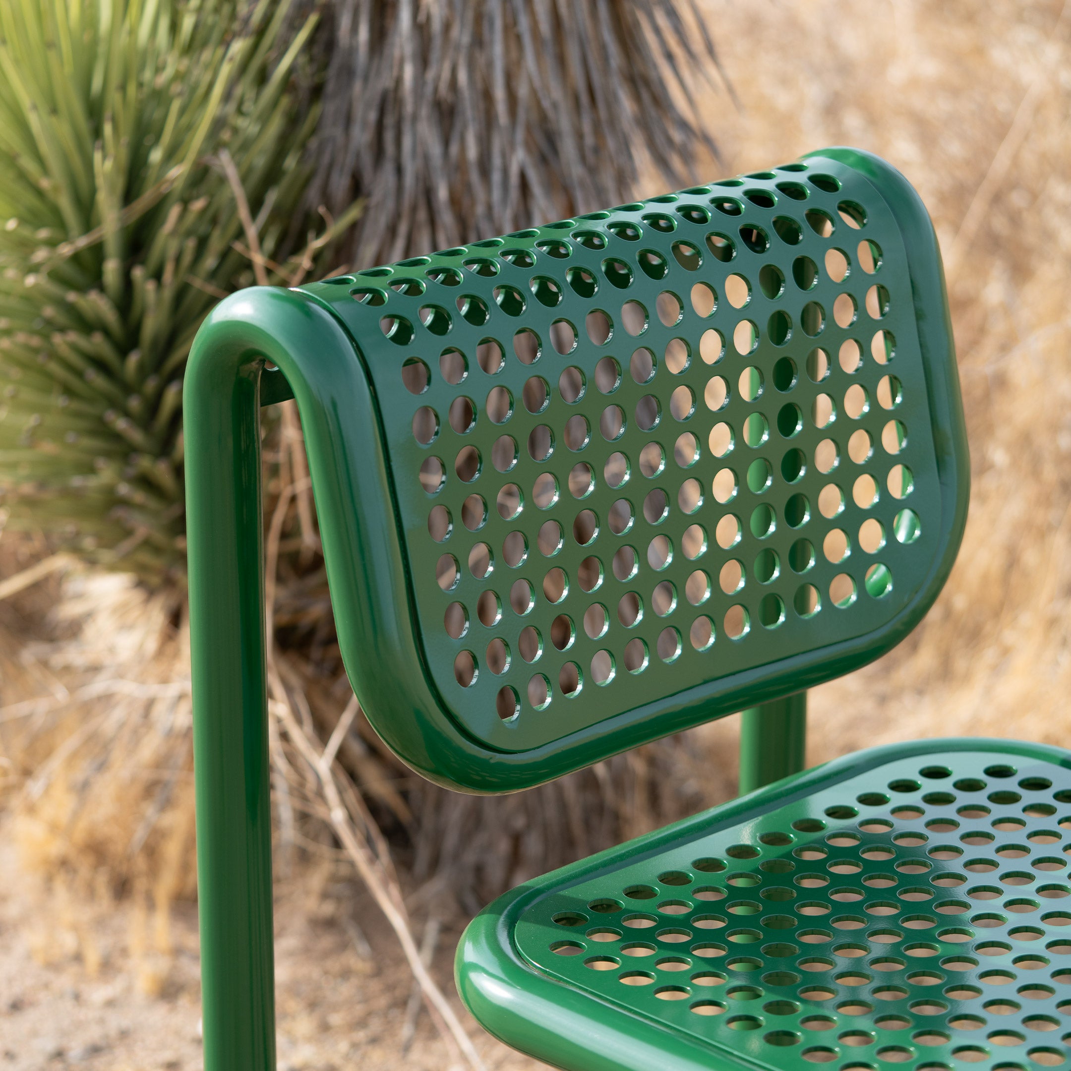 Outdoor Tube Chair